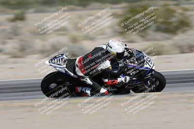 media/Jan-15-2026-Racers Edge (Thu) [[dfebeb70ab]]/2-A Group/Session 3 (Turn 15 Inside Pans)/